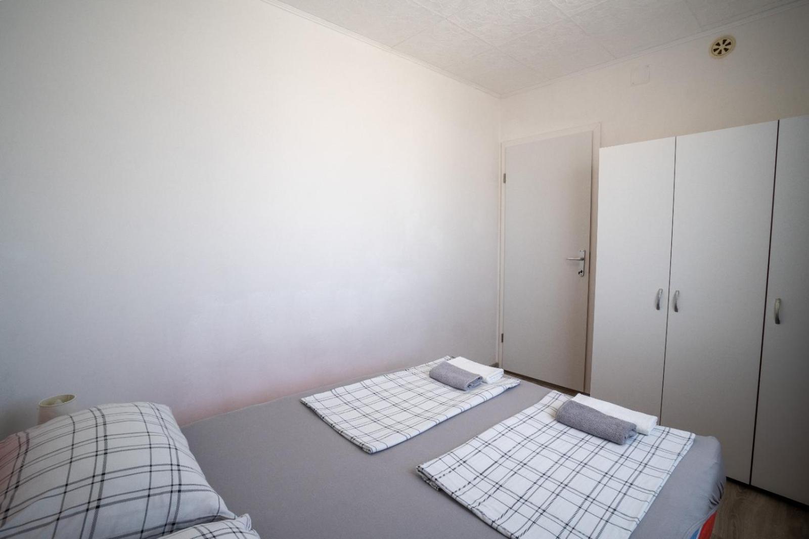 Apartments Pavic Vir Bagian luar foto